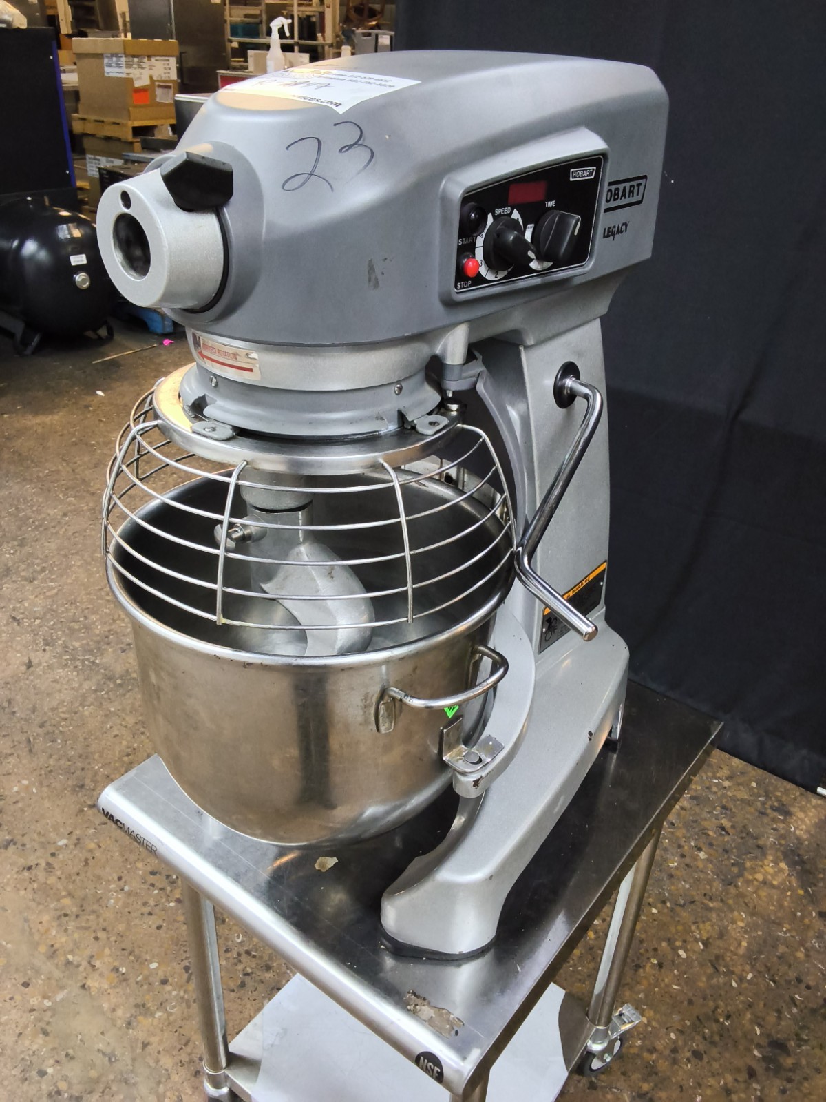 Hobart Legacy HL200 commercial Countertop 20 Quart Dough Mixer with bowl & hook