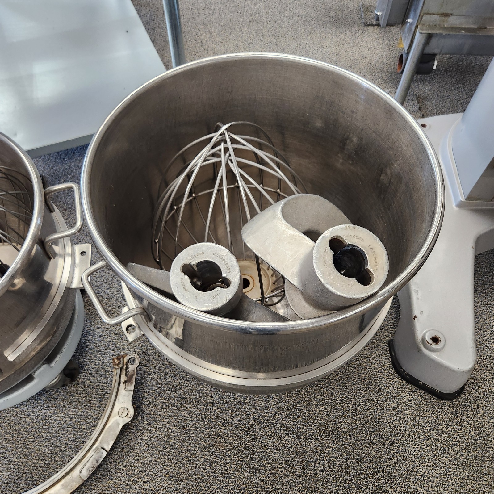 *Rebuilt By Hobart* Legacy HL1400N 140 Quart Bakery Restaurant Dough Mixer + Acc