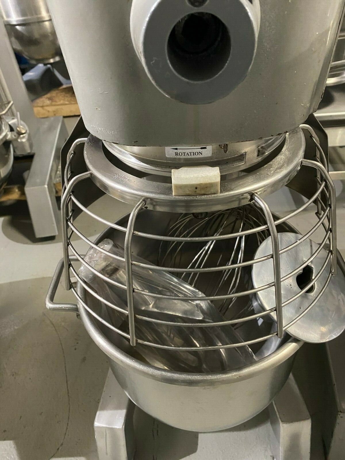 HOBART 30 QUART MIXER WITH GUARD