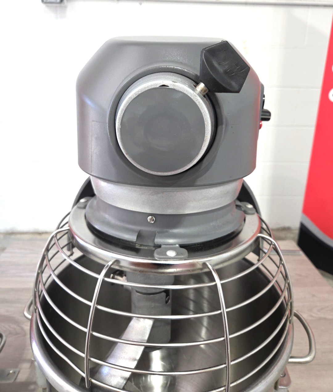 HOBART HL200 20 Quart Mixer With HOOK+2 BOWLS – 1/2 HP – Watch Running Video!