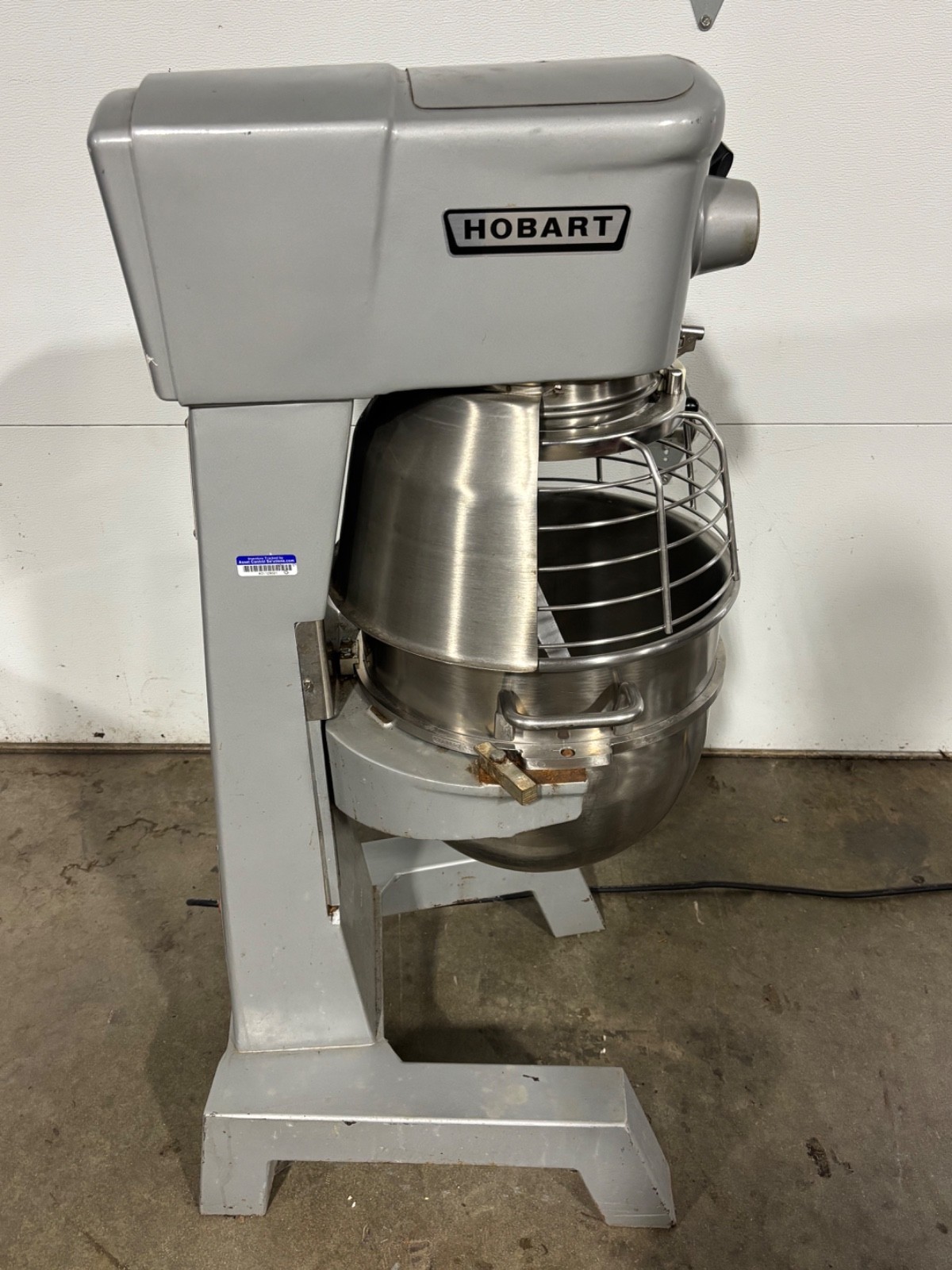 Hobart D300 D300T 30 Quart Mixer w/ Paddle 115 volt WORKS GREAT!