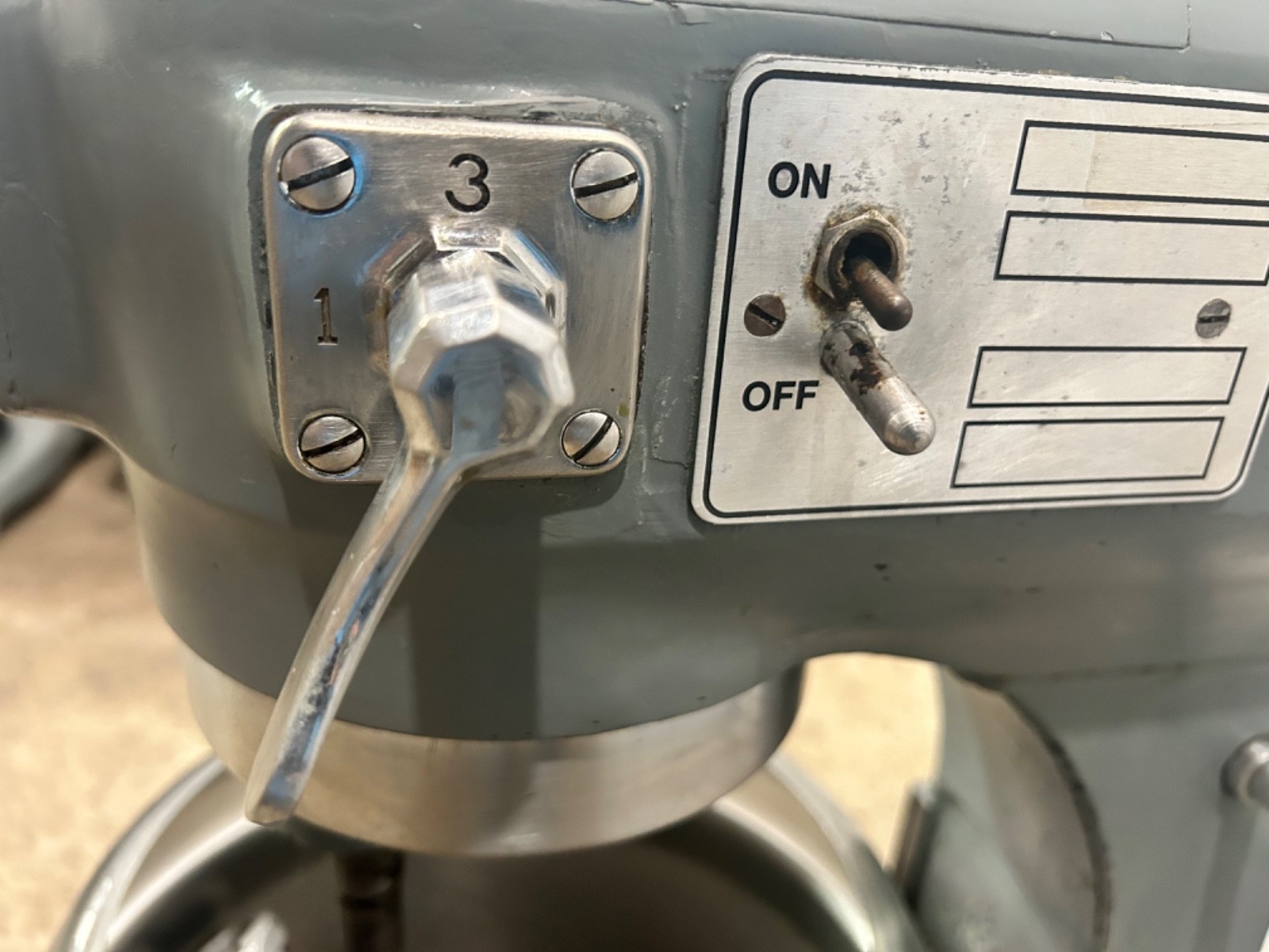 Hobart A-200 20qt Mixer w/Bowl, Paddle & Whisk T01034