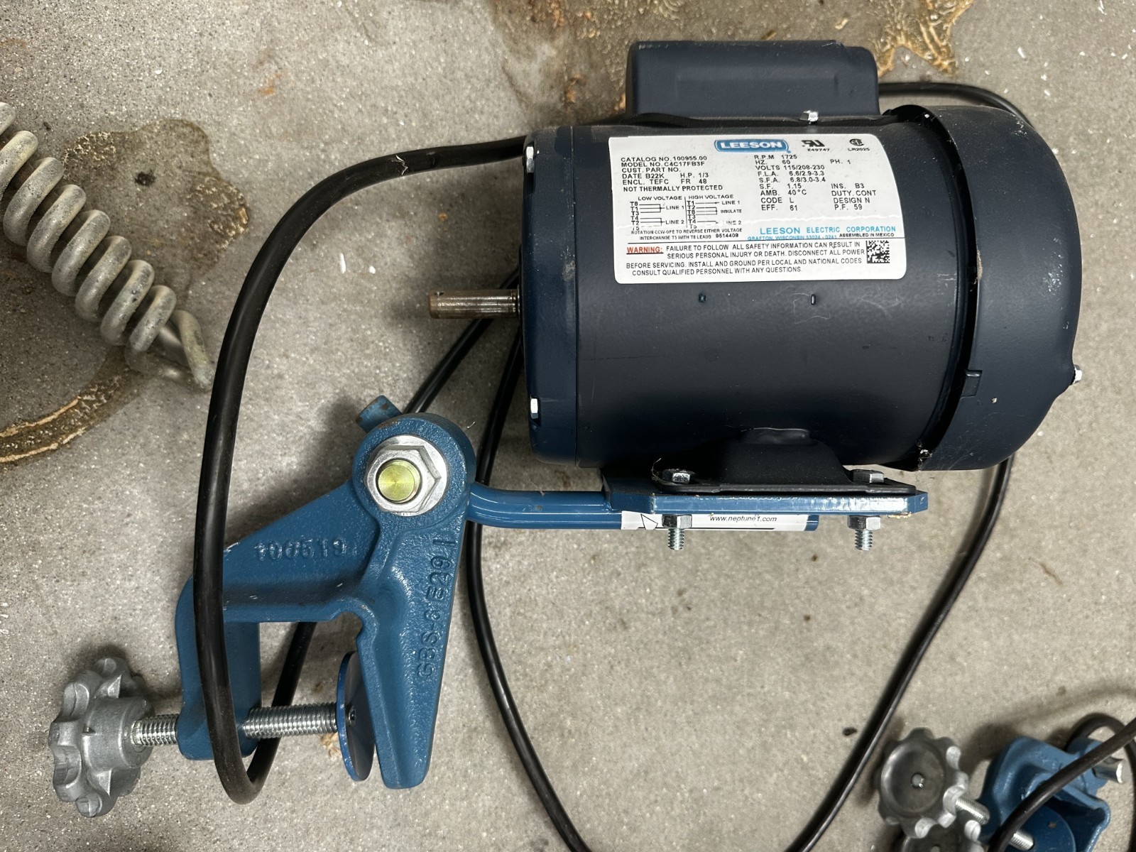 Electric Mixer: Clamp-Mount, for Small Batches, 120/240VAC, 1/3hp