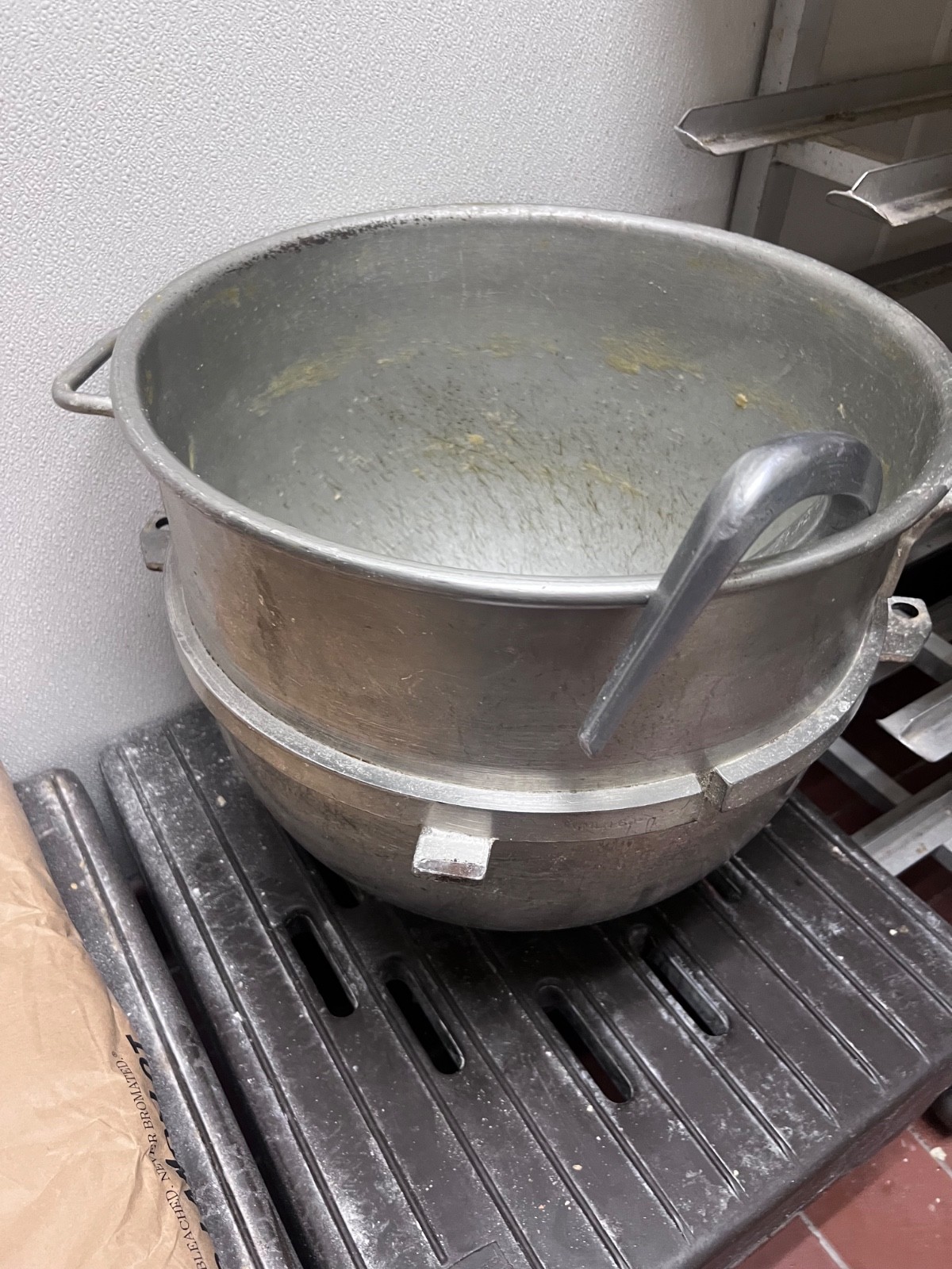 Hobart H-600t 60qt Commercial Bakery/Pizza Dough Mixer 3PH 1.5HP