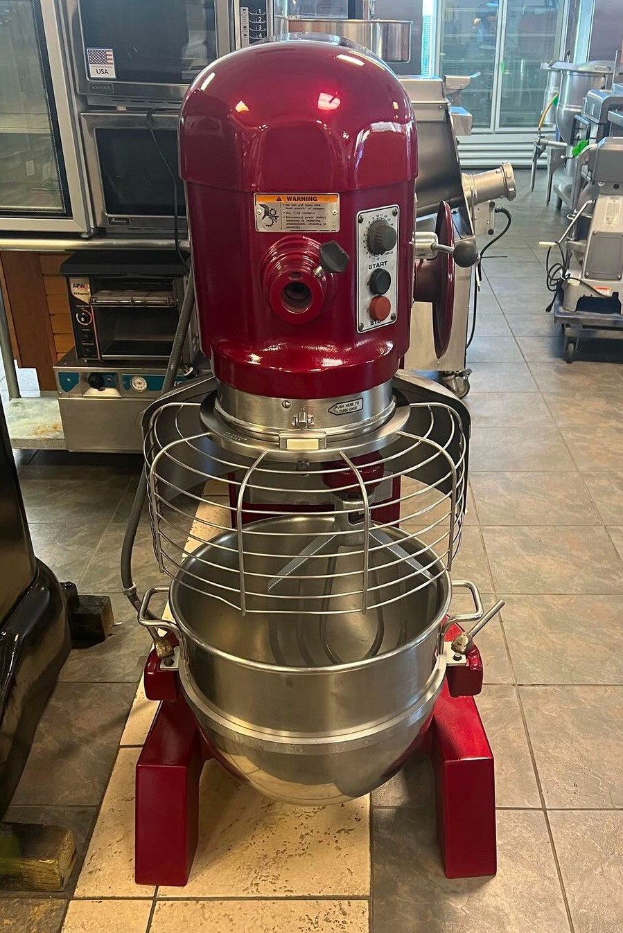 HOBART H600T 60 Qt Mixer 2HP 200V 3 Phase W/ New Bowl & Paddle BEAUTIFUL SHAPE!