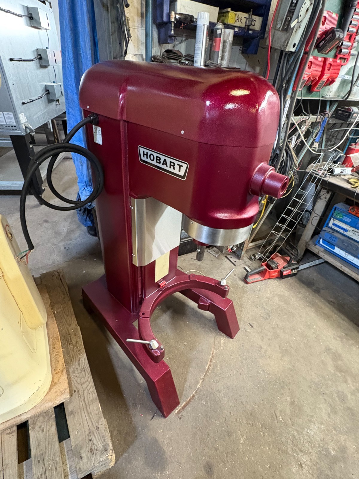 Rebuilt Candy Apple Red Hobart H600 60 QT Bakery, Pizza, Kitchen, Dough Mixer
