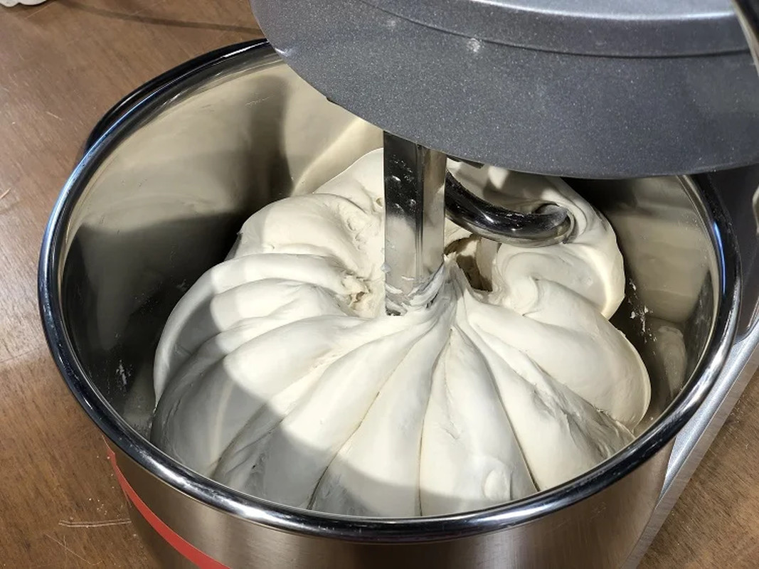 Haushold Bread Making Machine Tabletop Dough Kneading Machine 7l Bread Spiral Mi