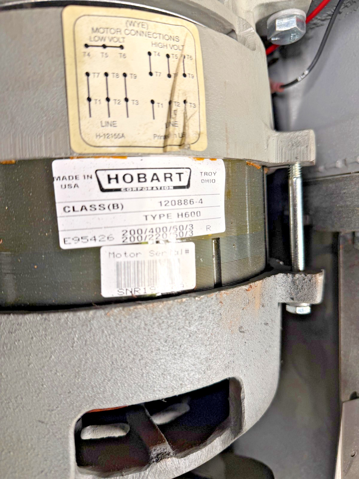 60 Quart Hobart H600 T Mixer Qt 200V 3 Ph 2 HP Stainless Steel NSF Bowl & 3 Att