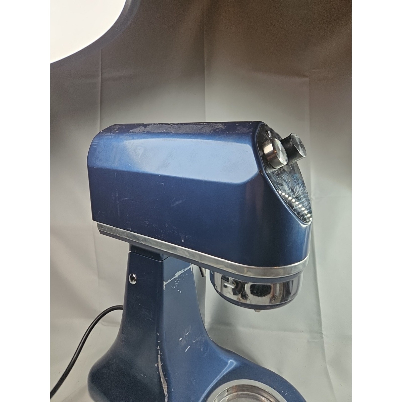 Waring WSM7L 7 Qt Luna Commercial Planetary Countertop Mixer BASE UNIT ONLY