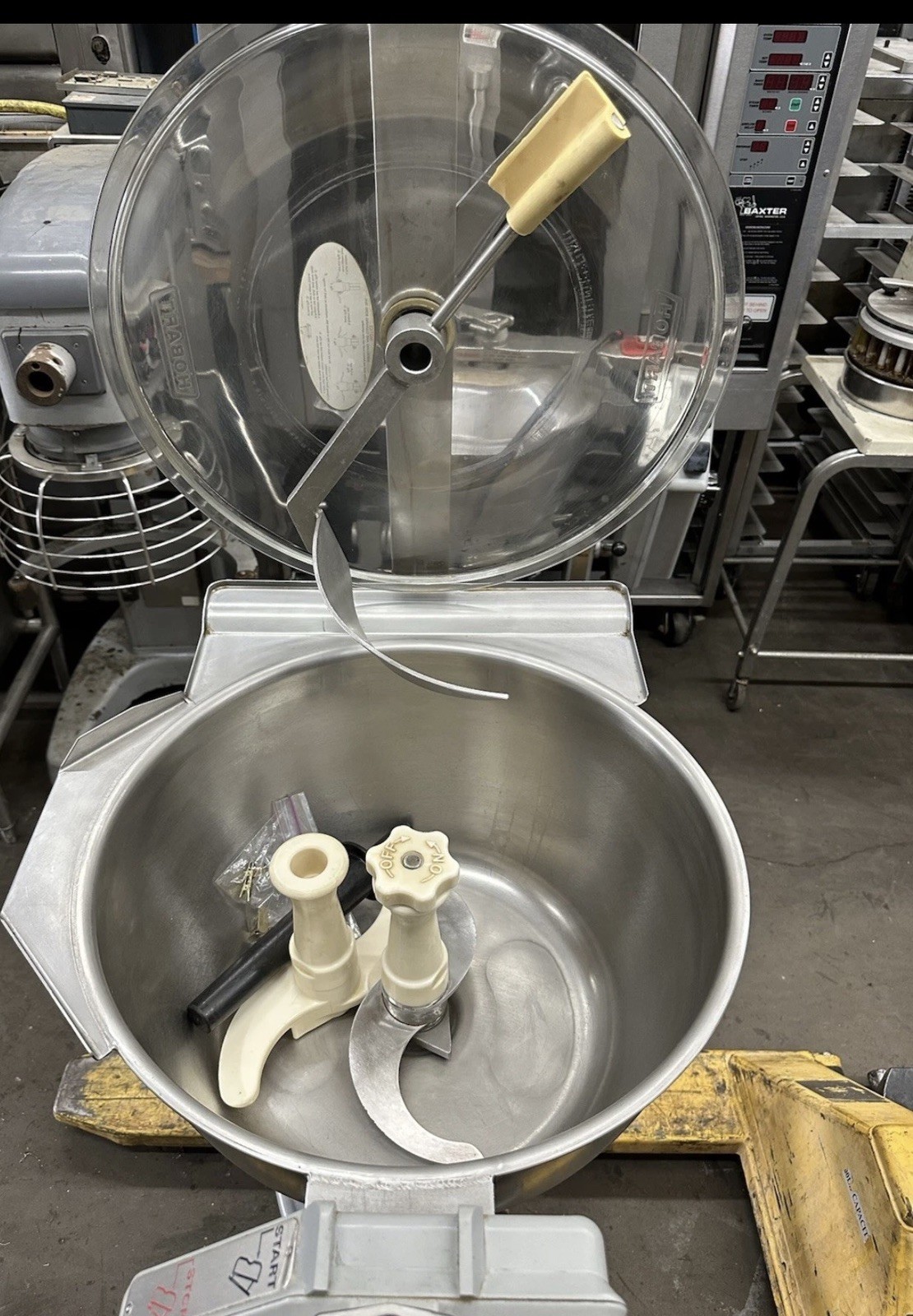 Hobart HCM-450 Vertical Cutter Mixer, 45 Qt., Food Processor