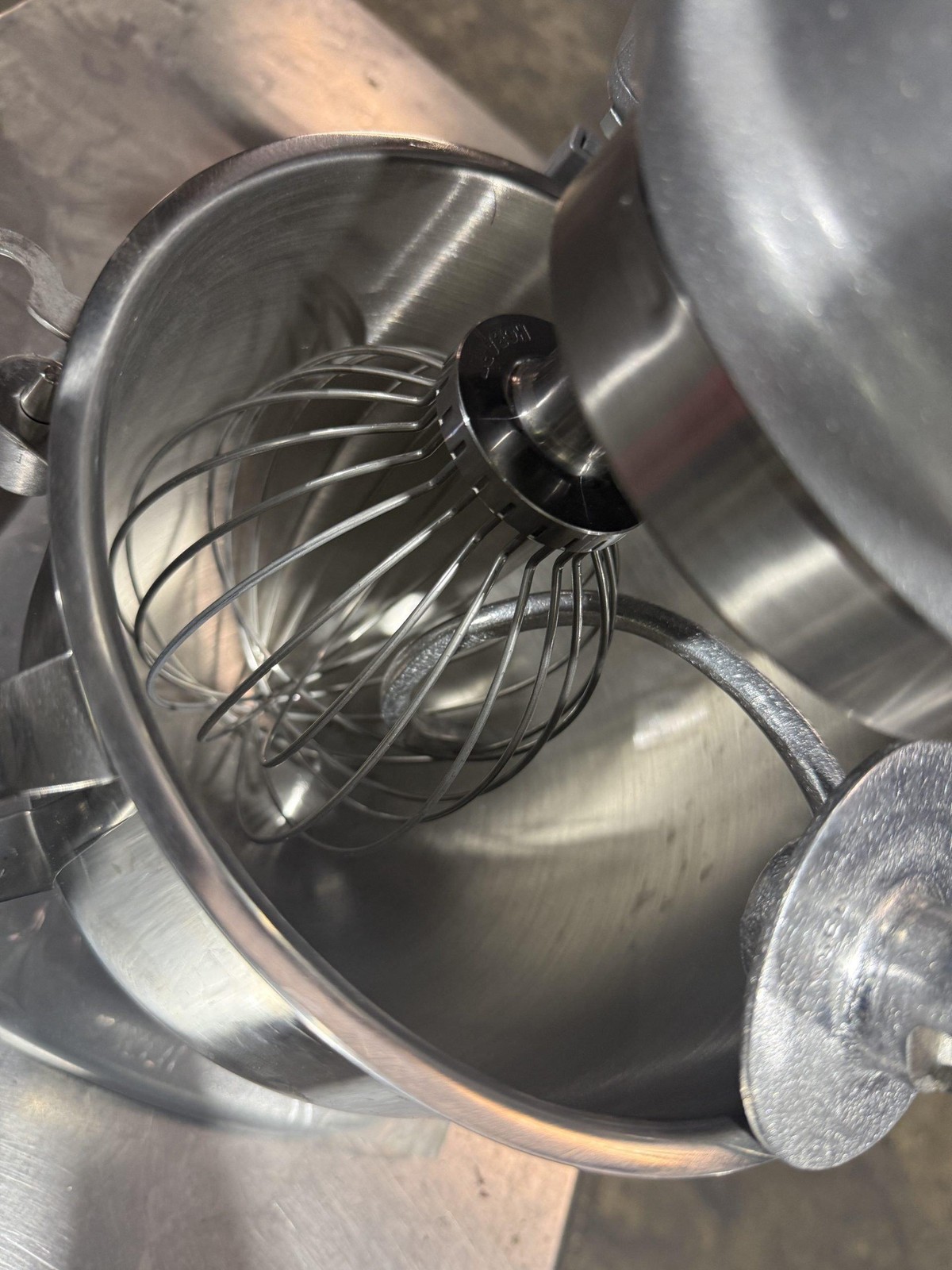 2024 HOBART N50 5QT. DOUGH MIXER W/ BOWL, WHISK AND HOOK ATTACHMENT