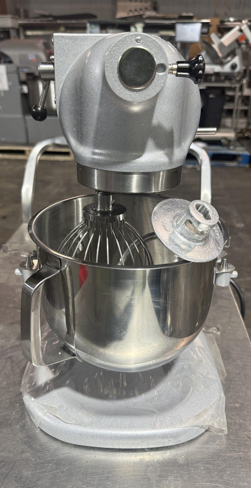 2024 HOBART N50 5QT. DOUGH MIXER W/ BOWL, WHISK AND HOOK ATTACHMENT