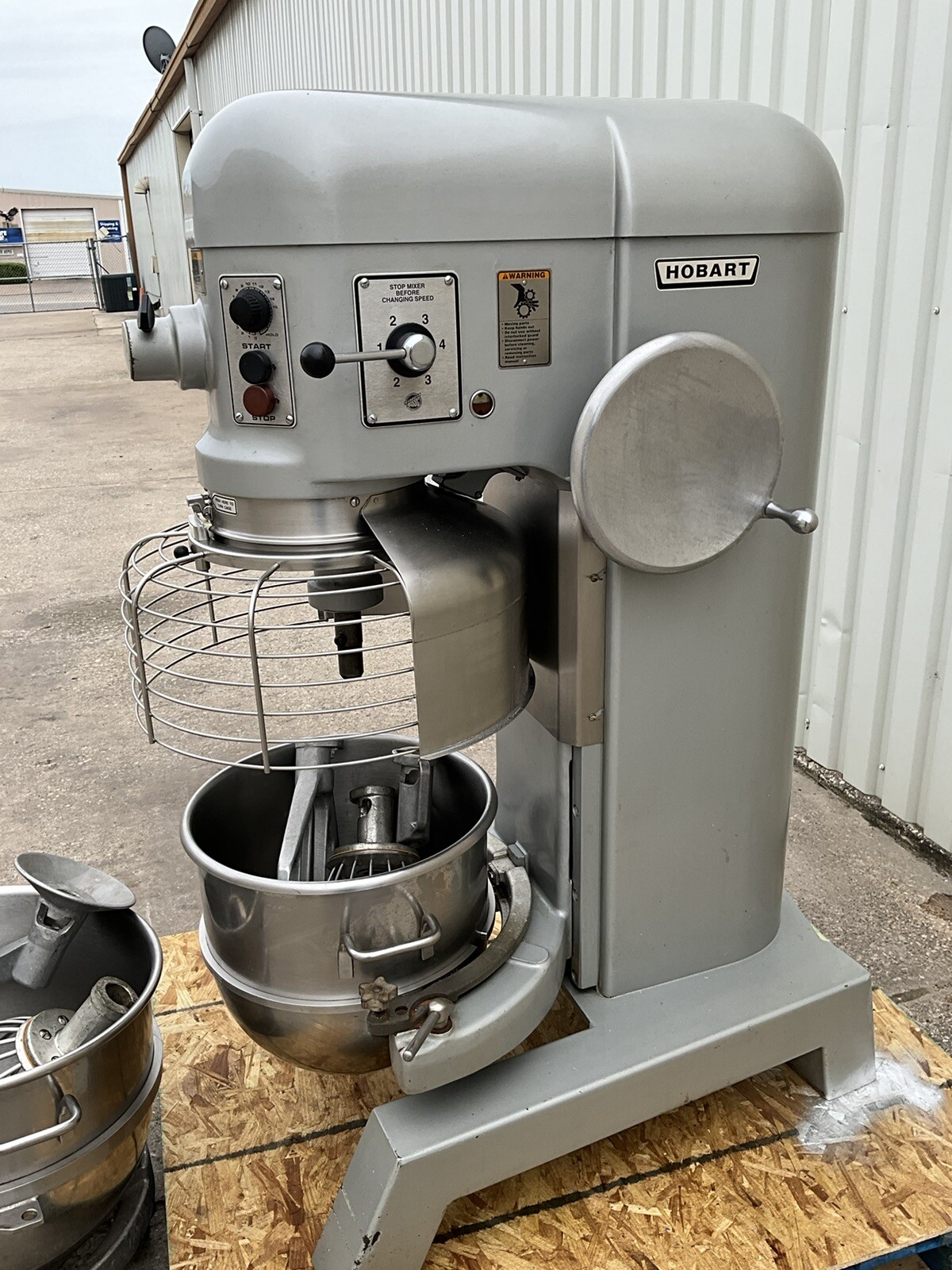 Hobart 60qt Dough mixer H600T Pizza Bakery bowl Guard with 30qt bowl set up