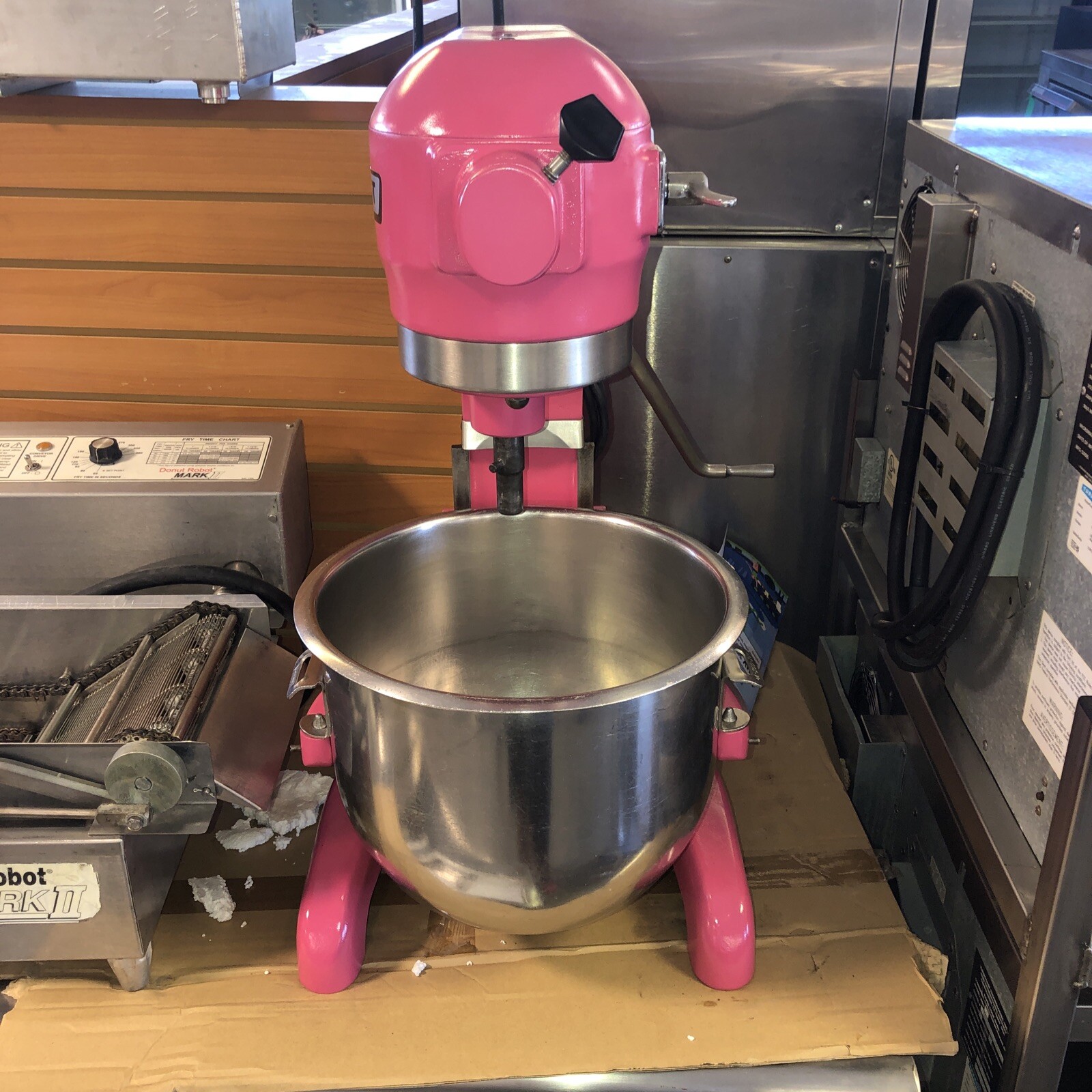 HOBART A 200 20 QT Mixer Includes Bowl & Pattle Hook & Whip 115V