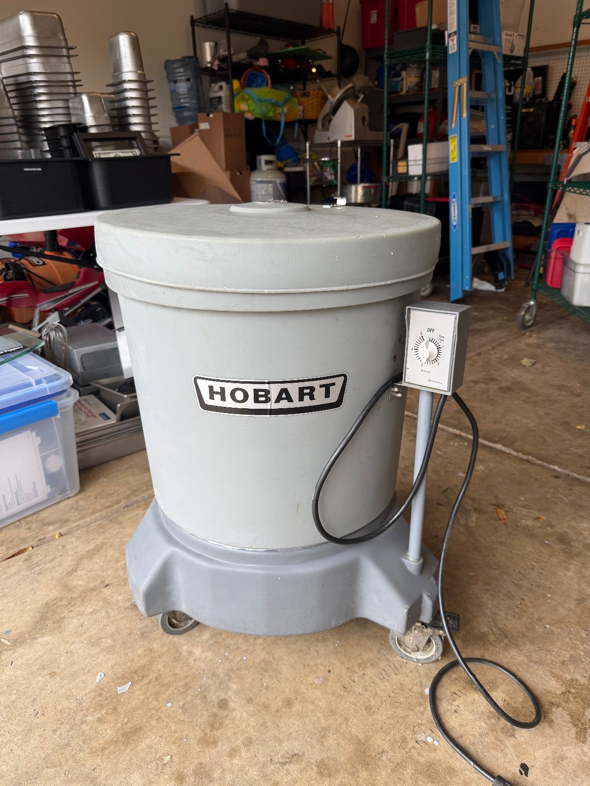 Hobart model SDPE 1/4 hp commercial food preparing machine with handheld drainer