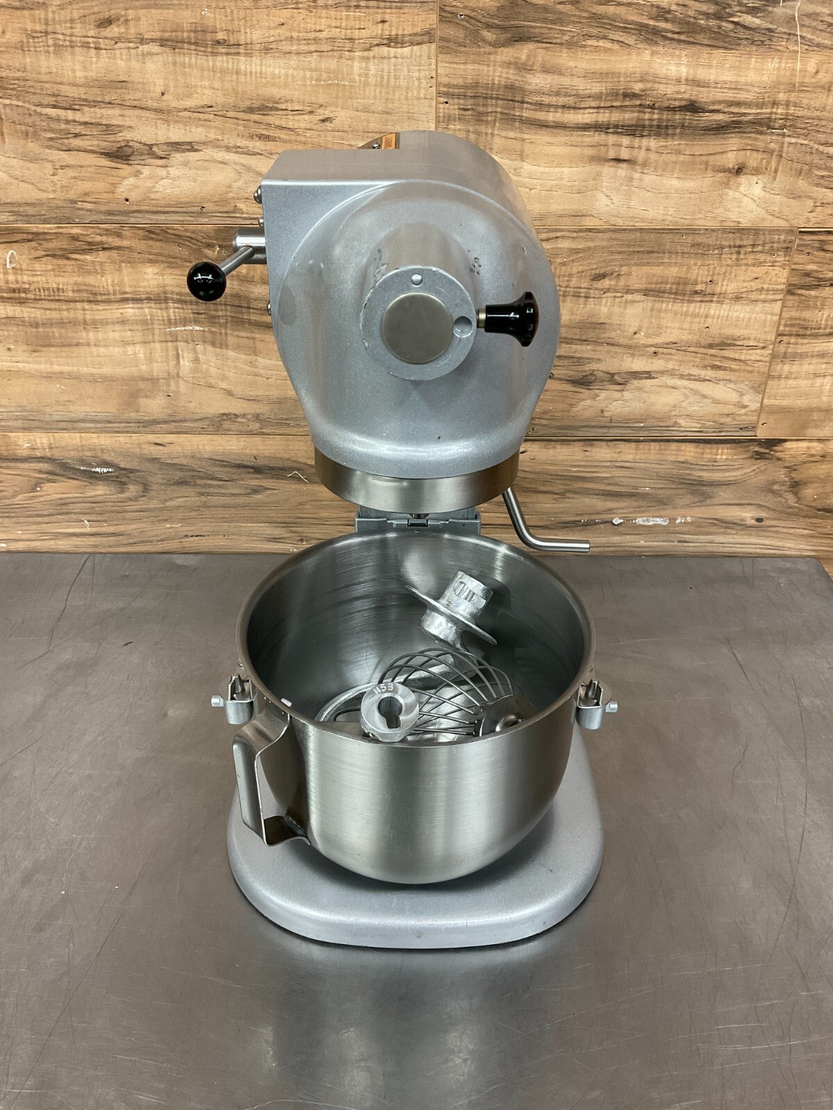 (H) 2016 Hobart N50 5qt Mixer, 120V With 3 Attachments – Serial No. 31-1486-552