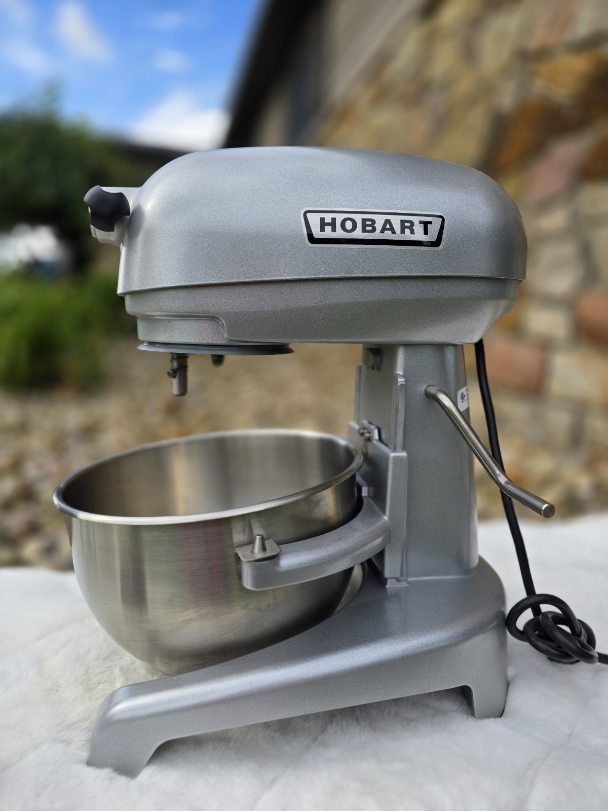 Hobart HL6 Mixer Commercial 6 Quart/6 QT Bowl & 2 Attachments, Exc. N50 Similar