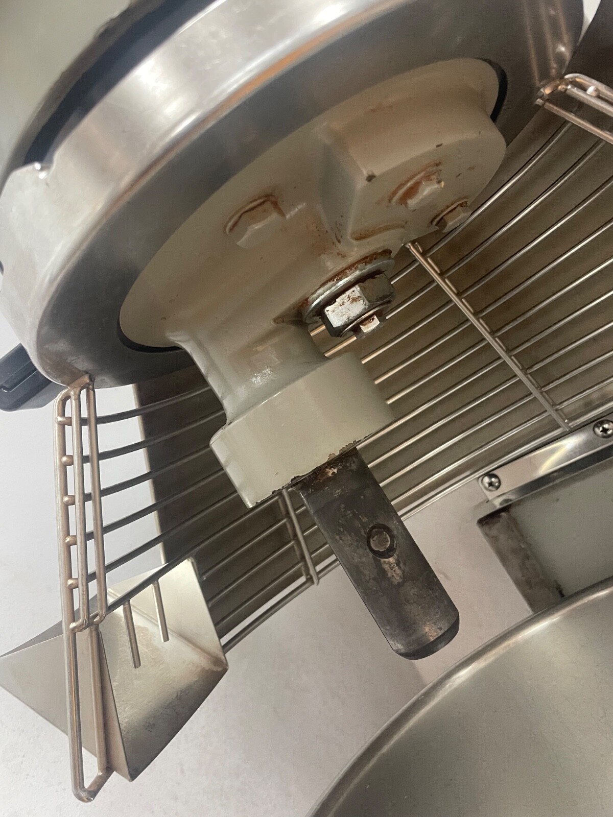 Globe SP30 Mixer Planetary Gear Driven 30 Quart, 115V, 1Ph
