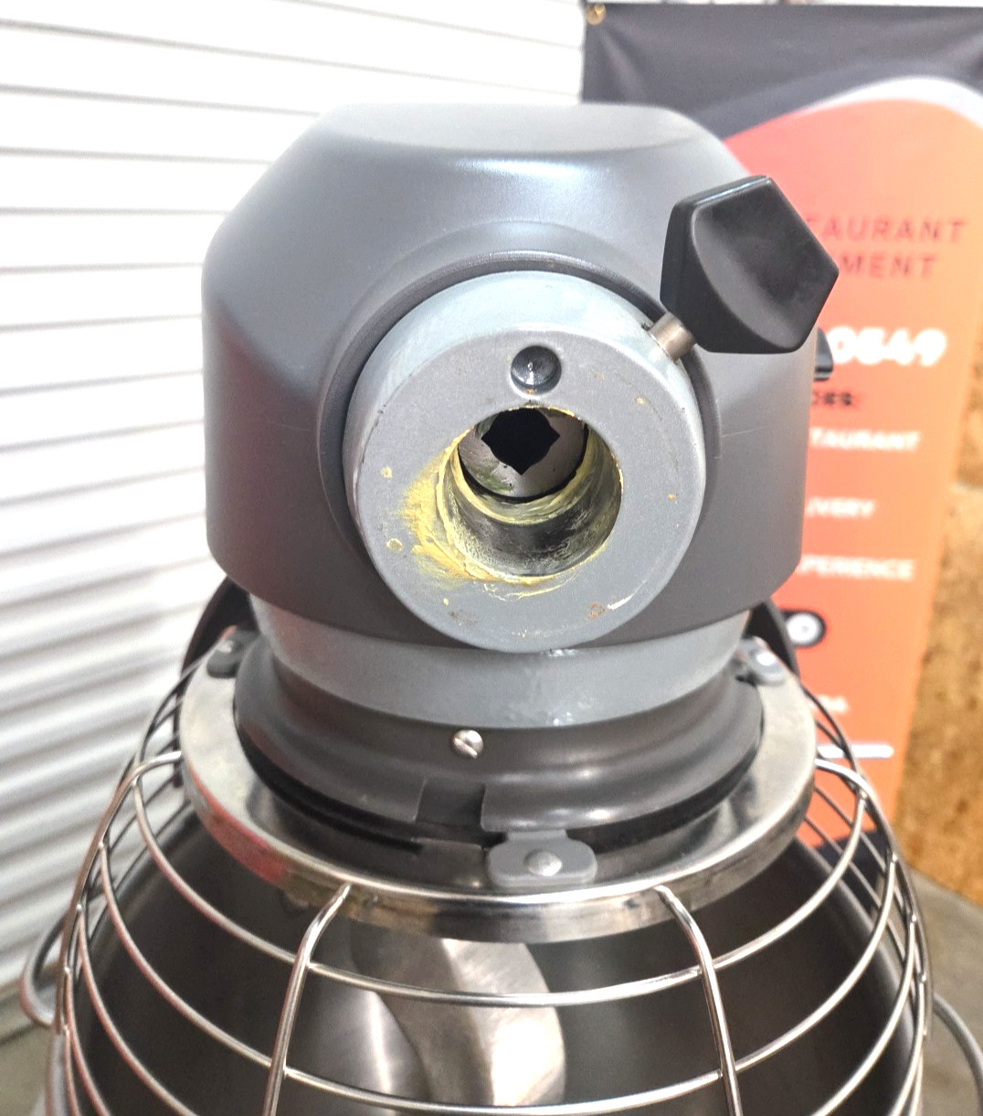 NEW HOBART 20QT HL200 Mixer W/ Bowl, Hook, Paddle, Whip, Table – WATCH VIDEO!