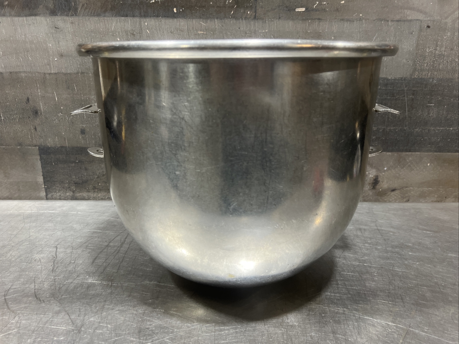 Hobart Genuine 20 QT Quart Mixer Stainless Steel Mixing Bowl A-200-20 Used