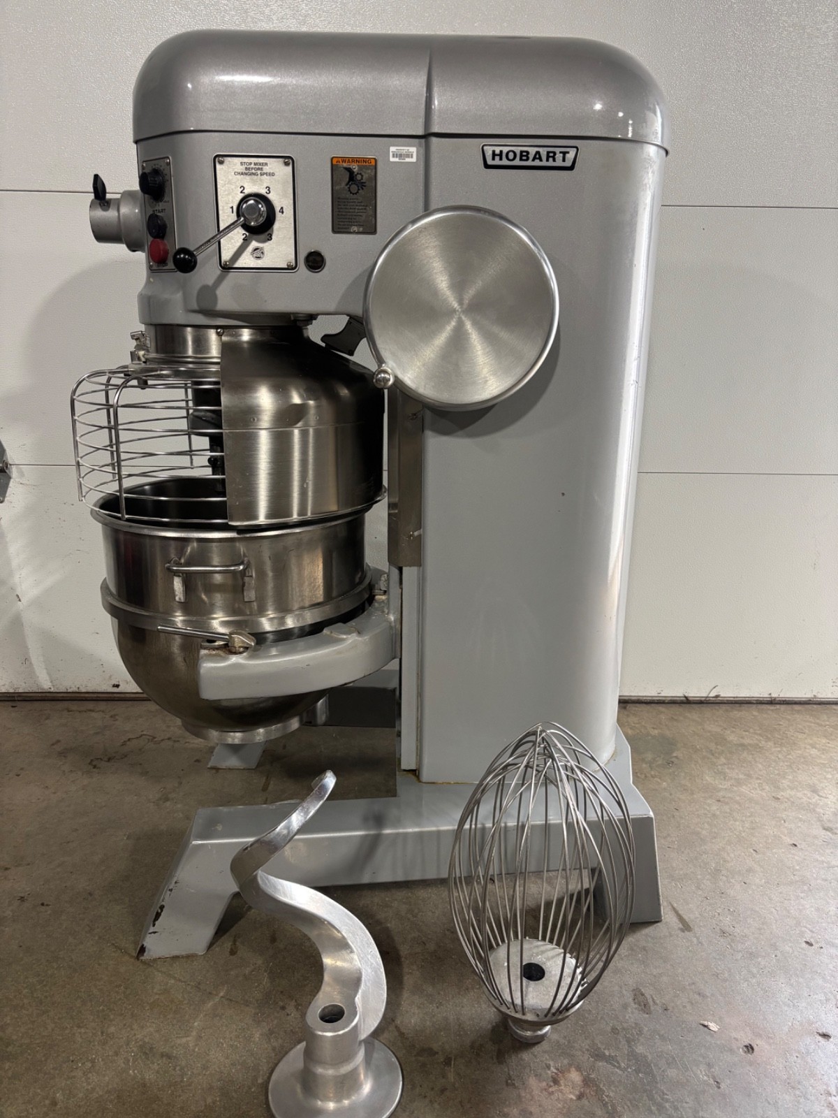 Hobart H600 H600T 60 Quart Mixer w/ Paddle & Whisk WORKS GREAT!