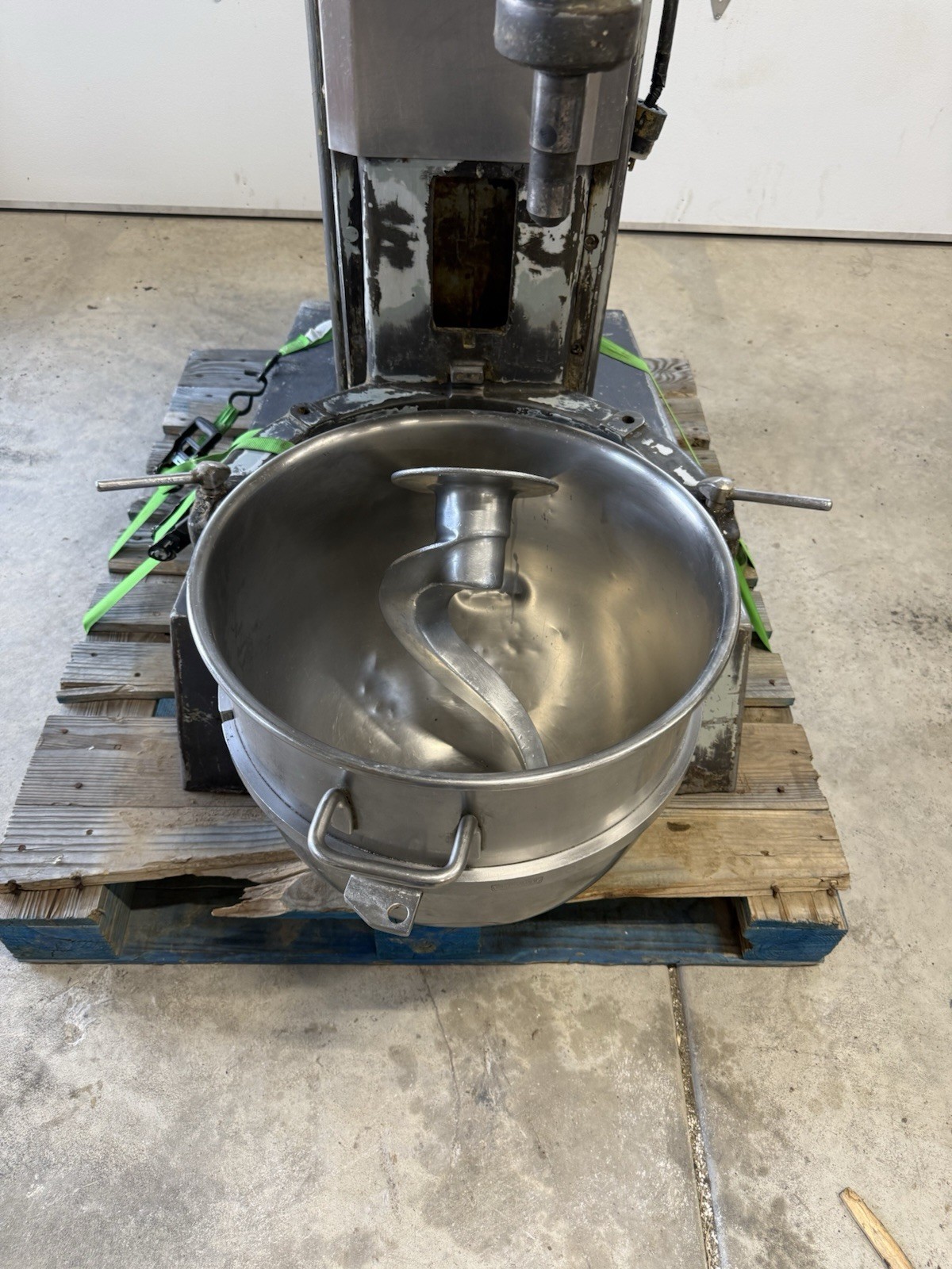 Hobart H-600 60 Qt Dough Bakery Mixer 220v, With Bowl And Hook Commercial Grade
