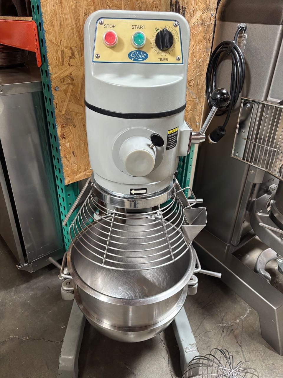 30 Quart Mixer Globe SP30 Safety Bowl Guard Cage 1HP Mixing 120V & 2 Attachments