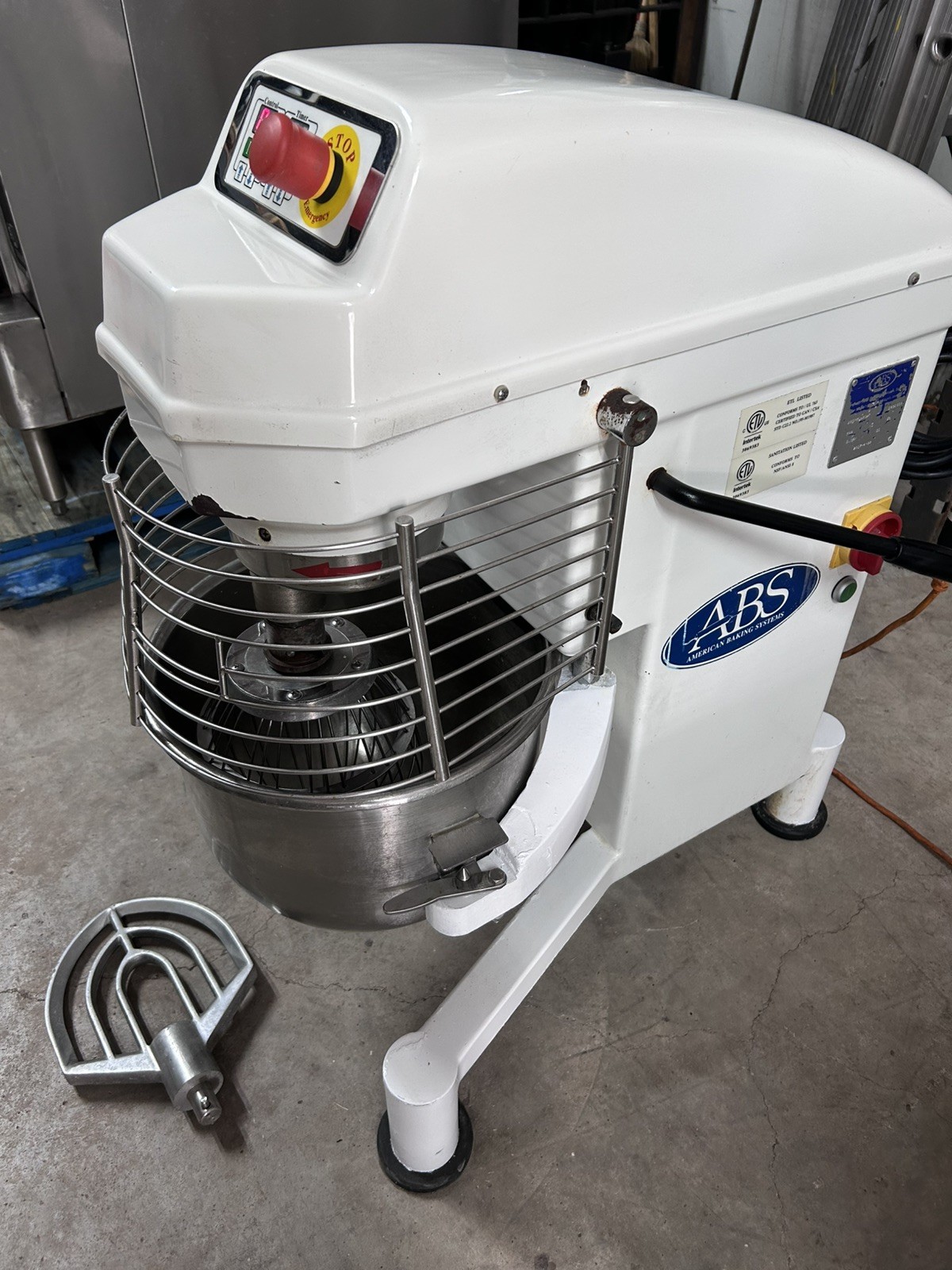 ABS American Baking Systems Planetary Mixer Mod: SM-20L commercial pastry mixer