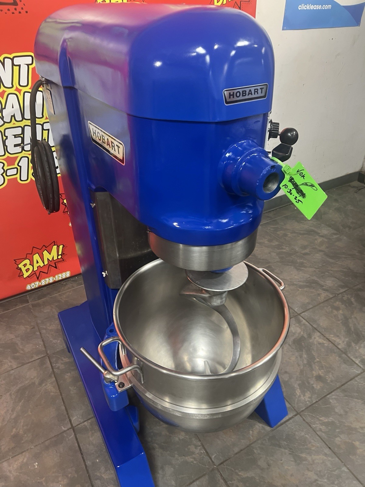 Hobart H-600 60 Qt Mixer 1HP – 3Ph – 200v New Stainless Bowl And Dough Hook