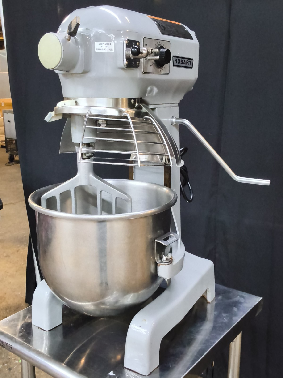 HOBART A-200T 20 QT COUNTERTOP BAKERY DOUGH MIXER WITH PADDLE