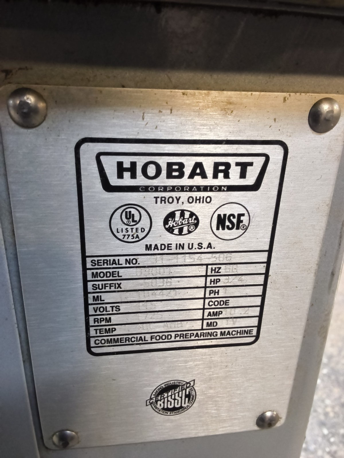 HOBART D300T 30 QT DOUGH BAKERY MIXER WITH GUARD 1 ATTACHMENT