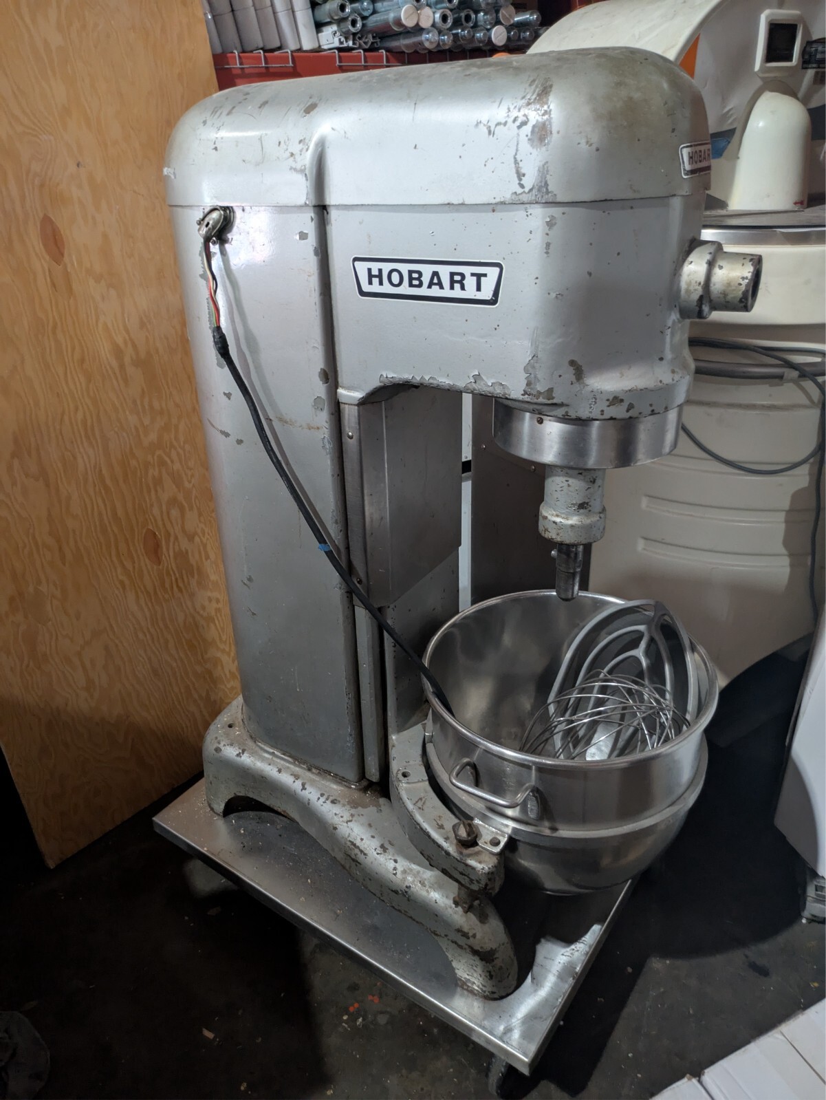Hobart H600 Spec 6345 60Qt 4 Speed 1 HP Ph 208V H600 USED
