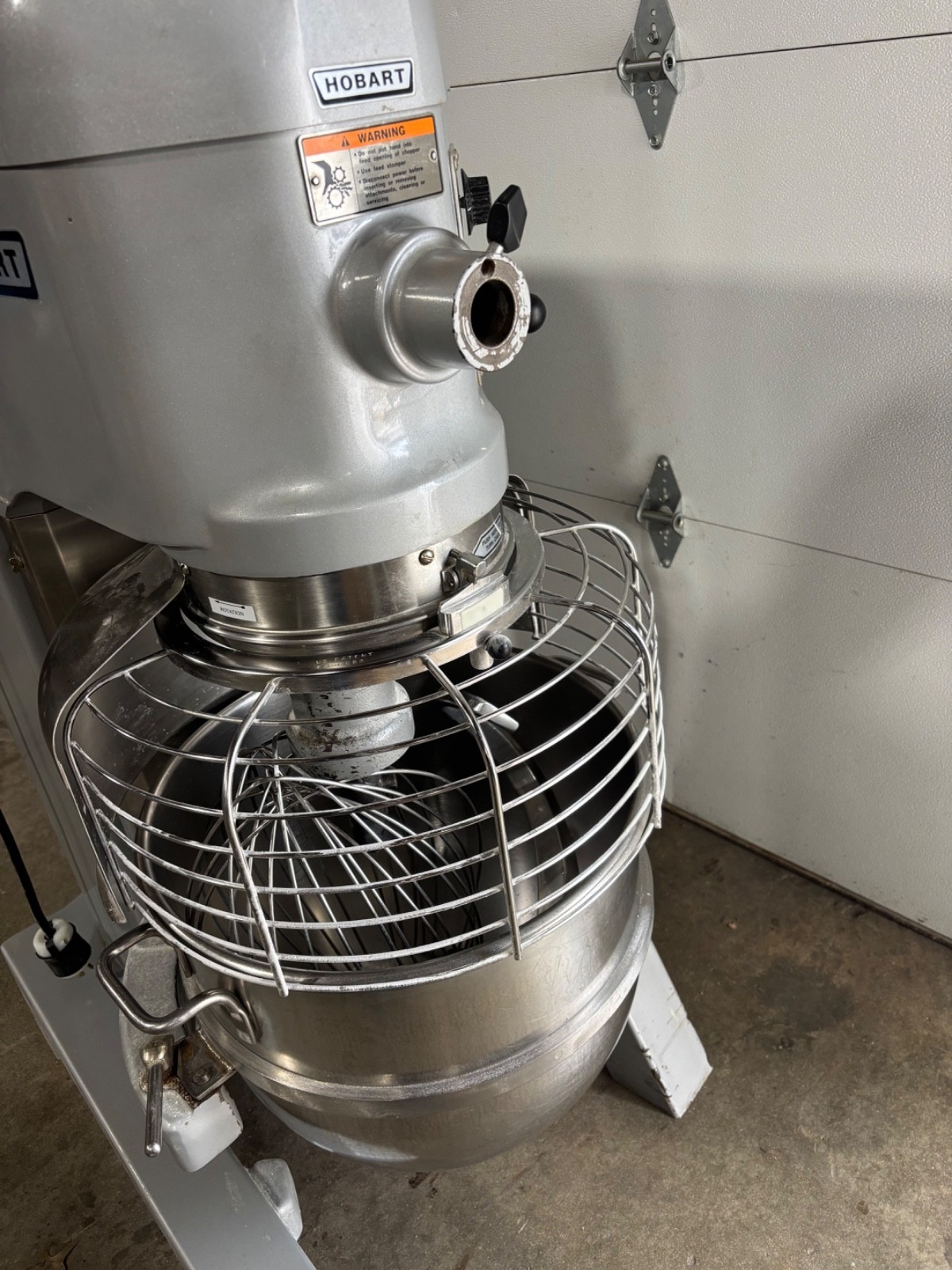 Hobart H600 H600T 60 Quart Mixer w/ Paddle & Whisk WORKS GREAT!