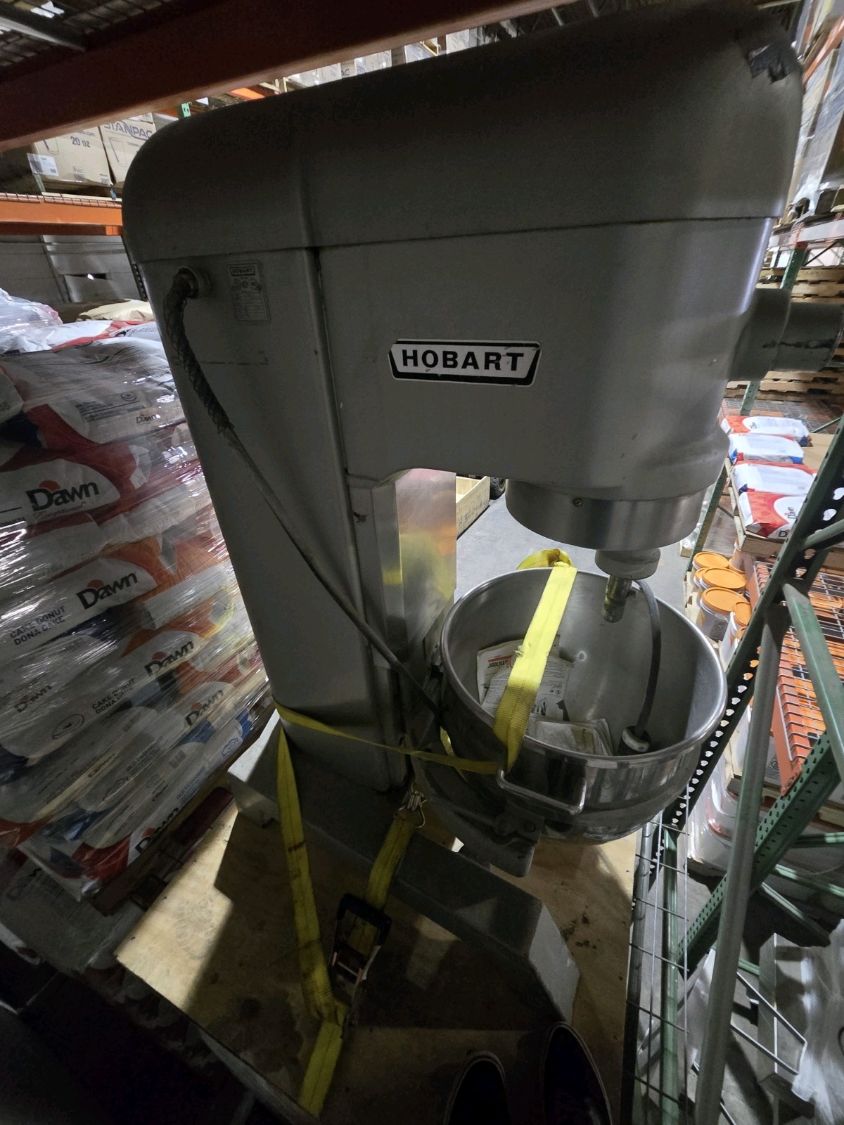 Hobart H 600. 60-quart mixer with stainless steel bowl and attachments