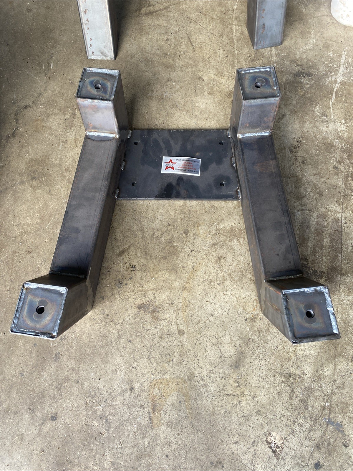 Hobart Mixer D 300 30 qt part # 110146 875590 base / legs NEW