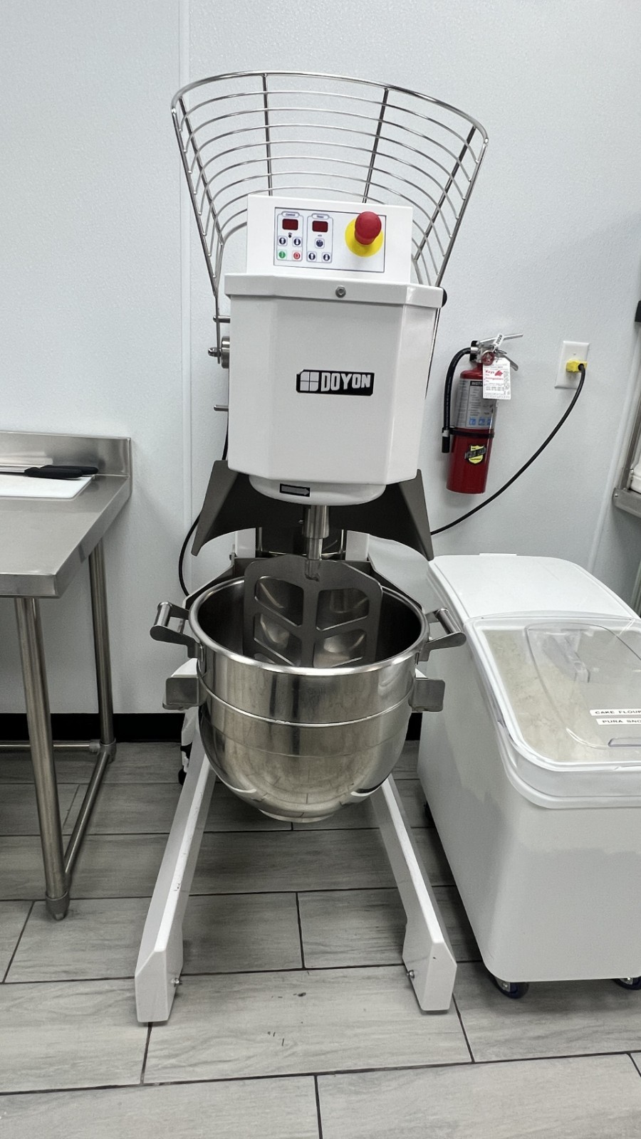 Doyon BTF040 Floor Model 40 qt Planetary Mixer, 20-Speed, 3 hp