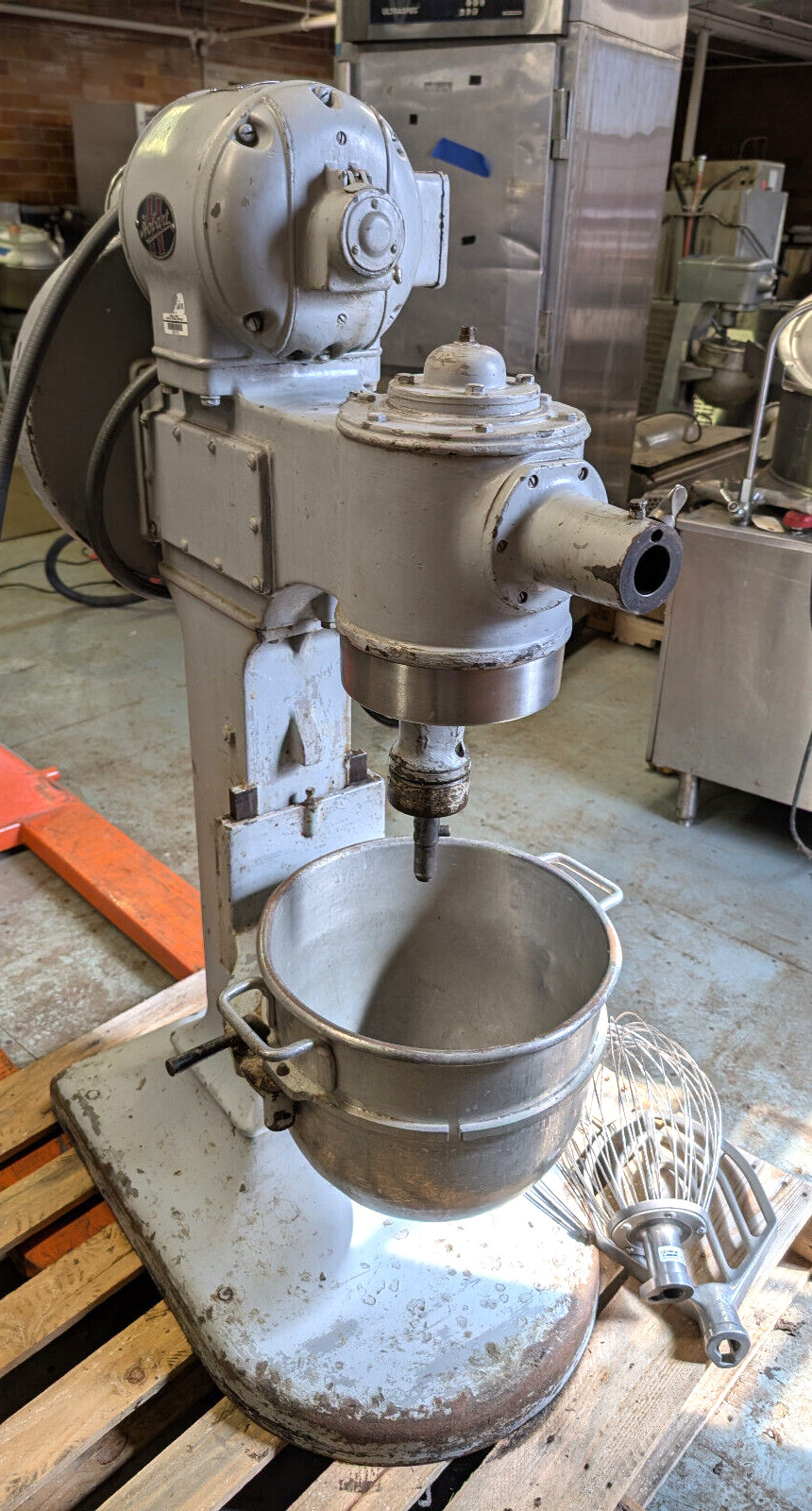 Hobart S-301 Dough Mixer 30 qt, 3 Speed, Bowl, Whisk, Paddle, 1PH