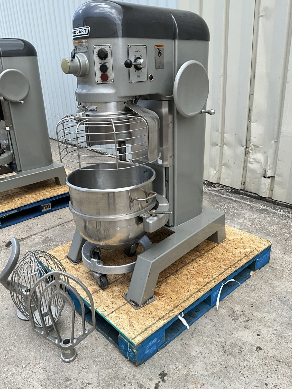 Hobart 60qt Dough mixer H600T Pizza Bakery Donut Pastry Shop bowl guard Hook 1
