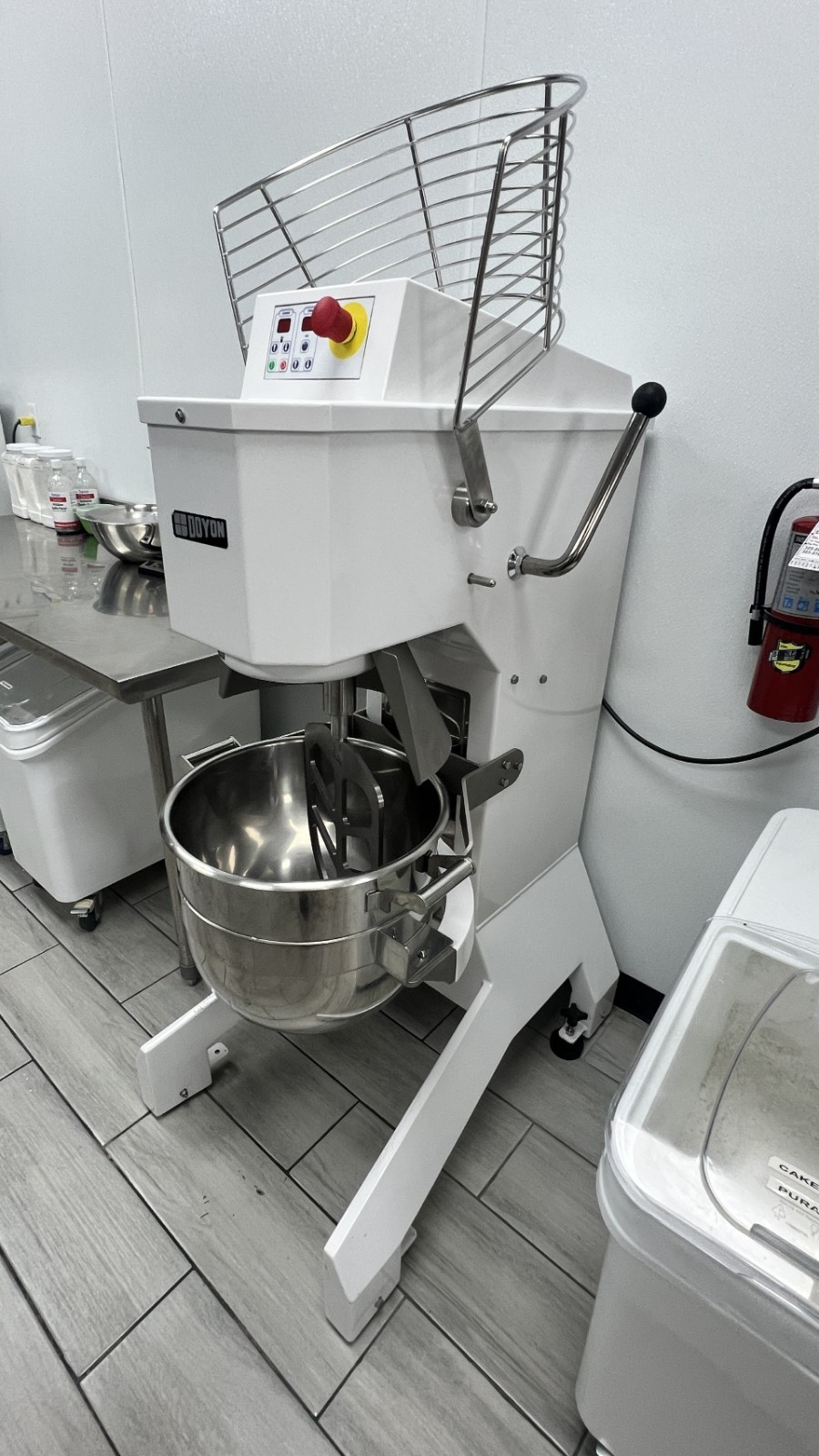 Doyon BTF040 Floor Model 40 qt Planetary Mixer, 20-Speed, 3 hp
