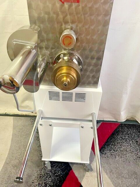 TR95 Commercial Extruder Pasta Machine + 3 Dies & Electric Cutter
