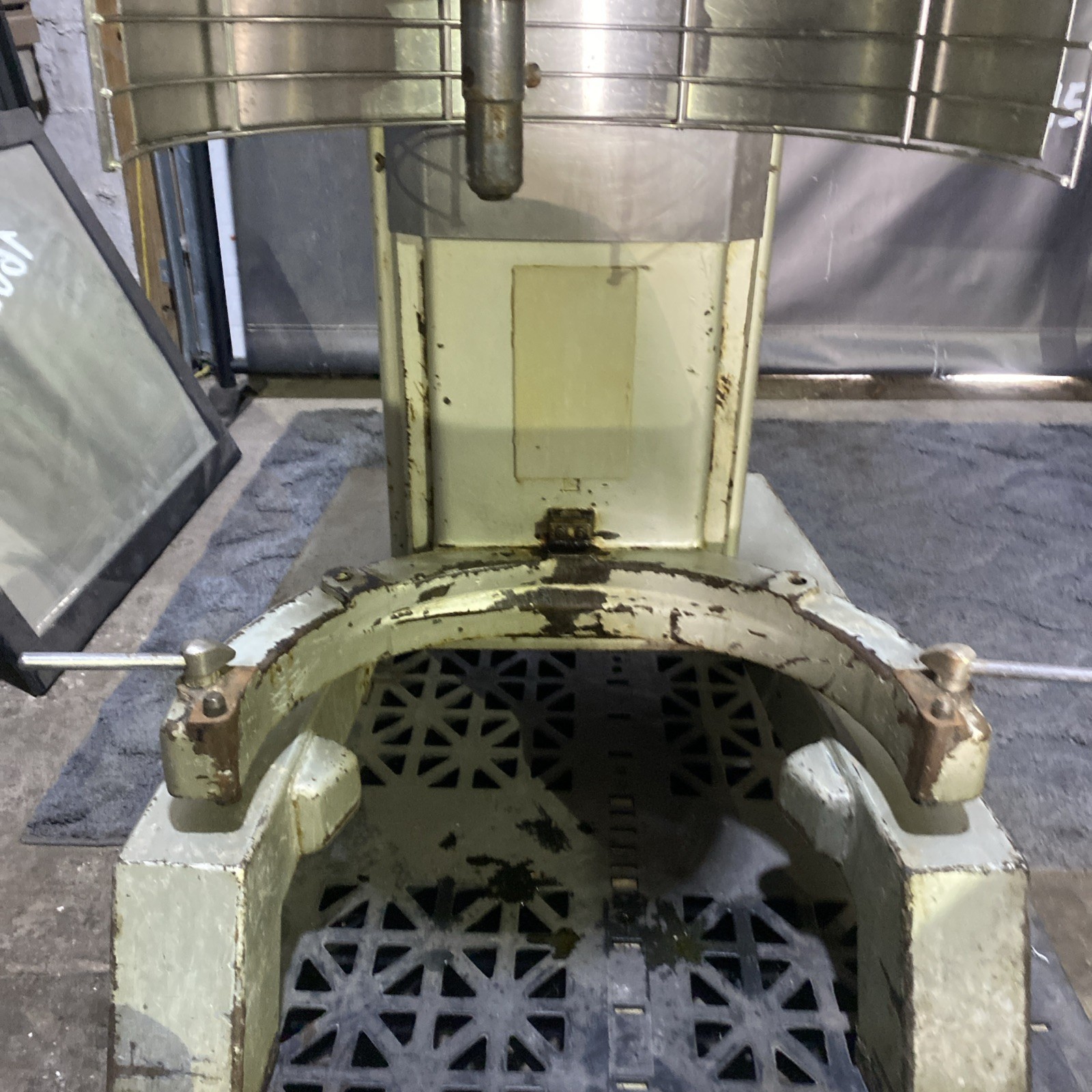 Pre-Owned Hobart 60-Quart Mixer Model H-600 With Safety Gate TESTED