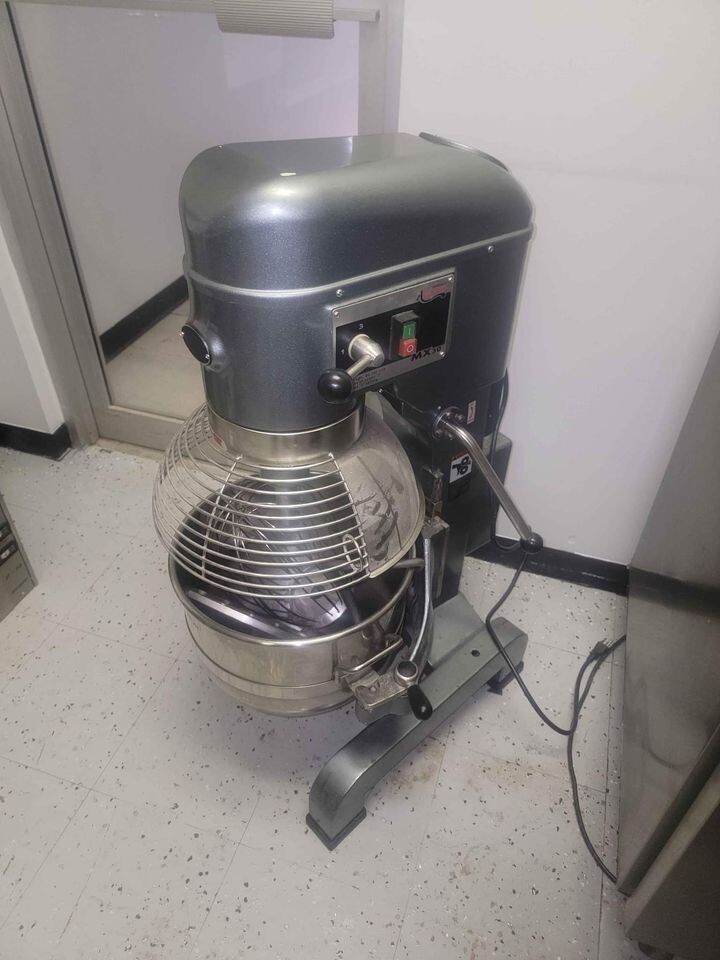 avantco mx30 mixer
