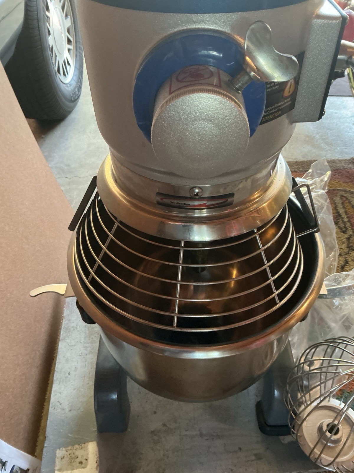 New damaged Vollrath Model 40757 20 Quart Commercial Mixer for parts No motor