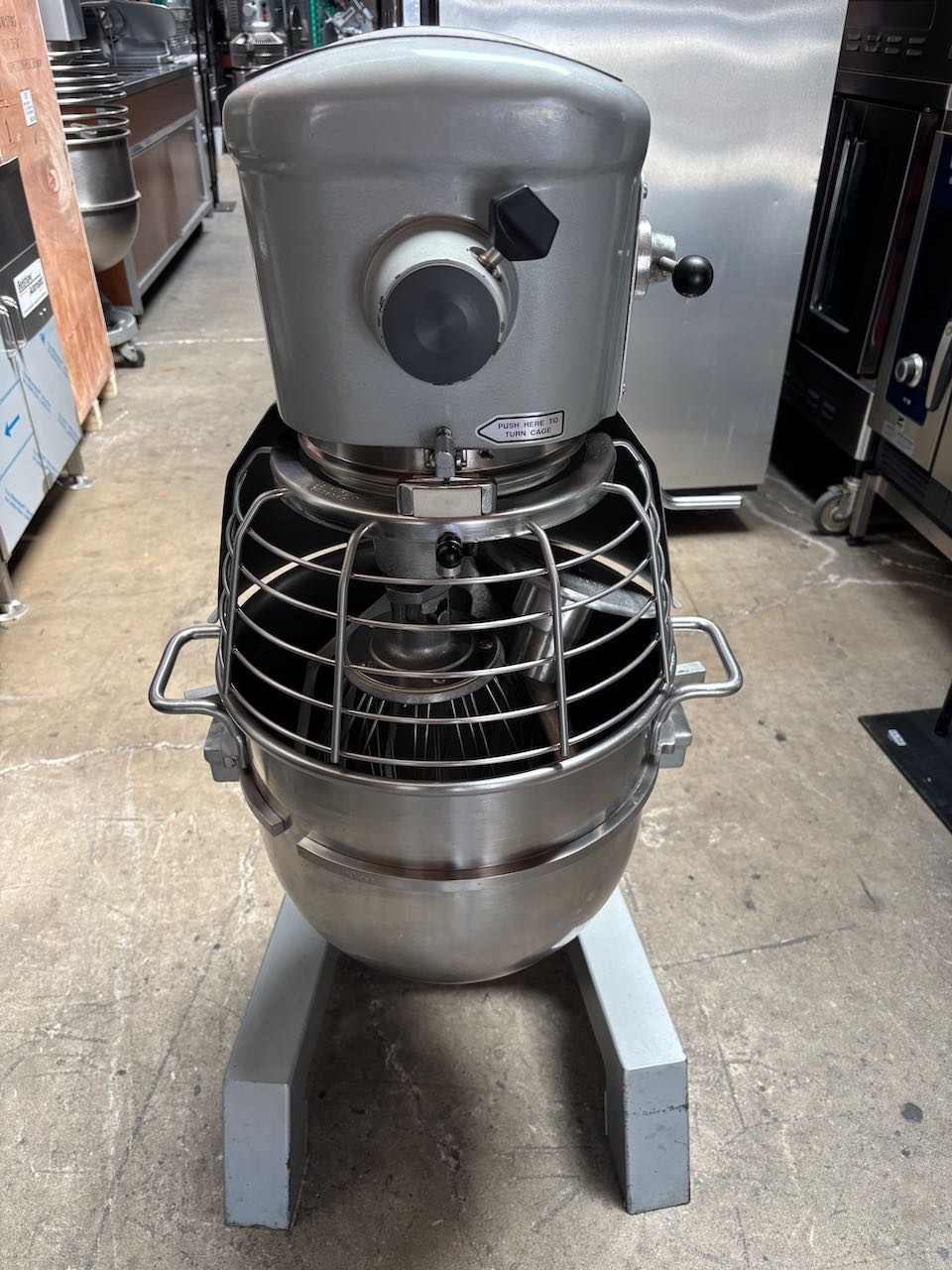 30 Quart Mixer Hobart D300T Classic Safety Bowl Guard Cage Timer & 3 Attachments