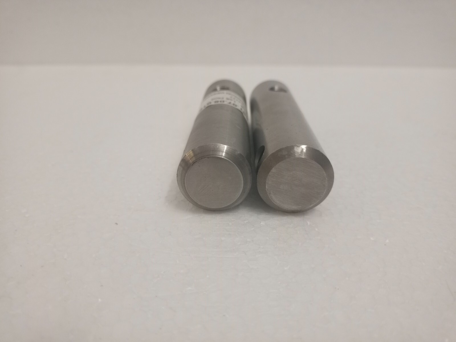 Hobart 00-122177 Shaft Left Pivot for HCM300 HCM450 HCM450C