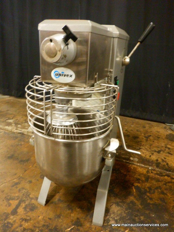 Univex SRM20, 20 Qts Dough Mixer With Bowl, Guard & 1 Attachment