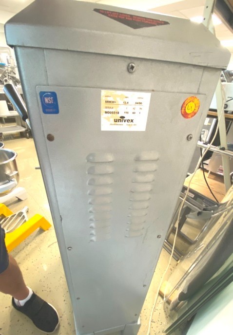 Mixers/ 30 Qts. UNIVEX Model SRM30 / 30 qt/ 4 Attachments / 4 Speed 115V