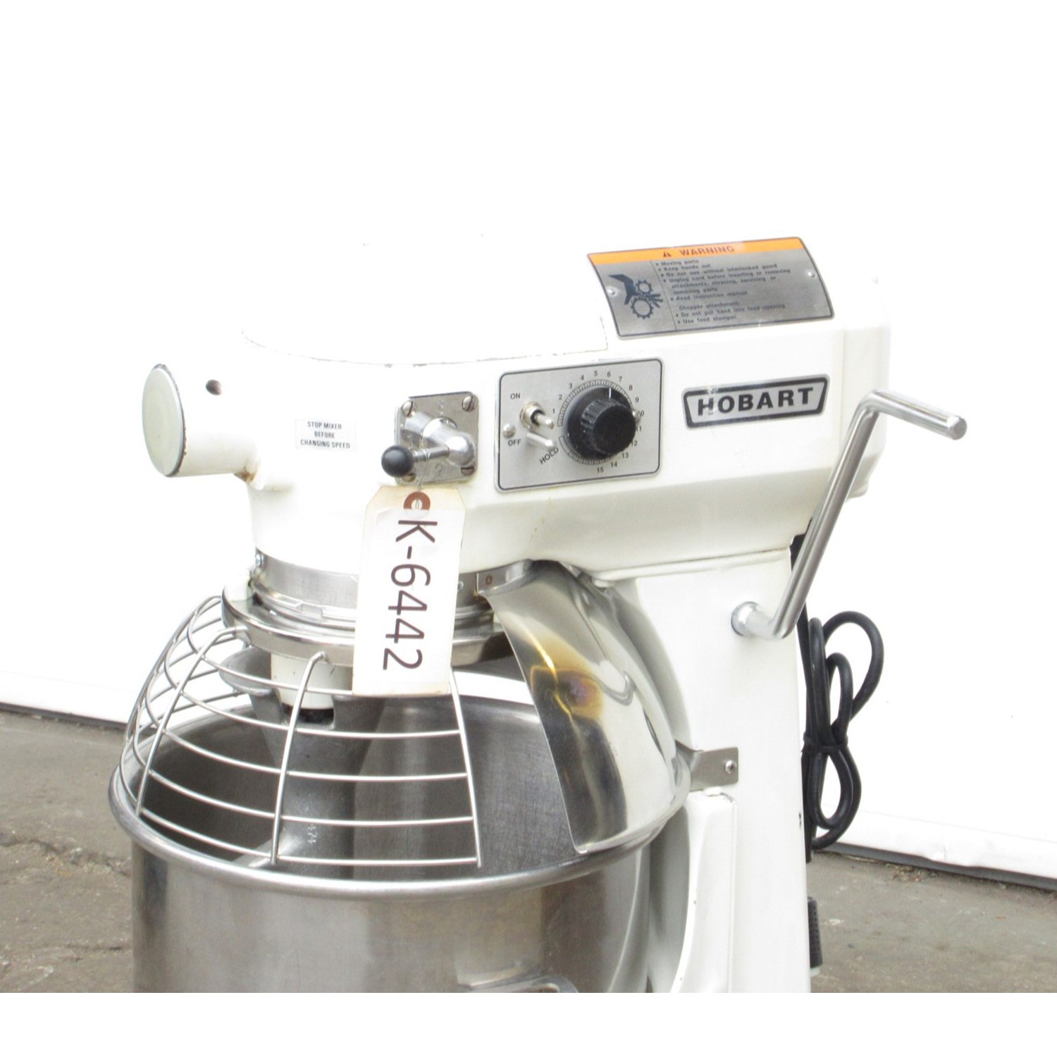 Hobart A200T 20 Qt Mixer, Bowl And 2 Attachments Included