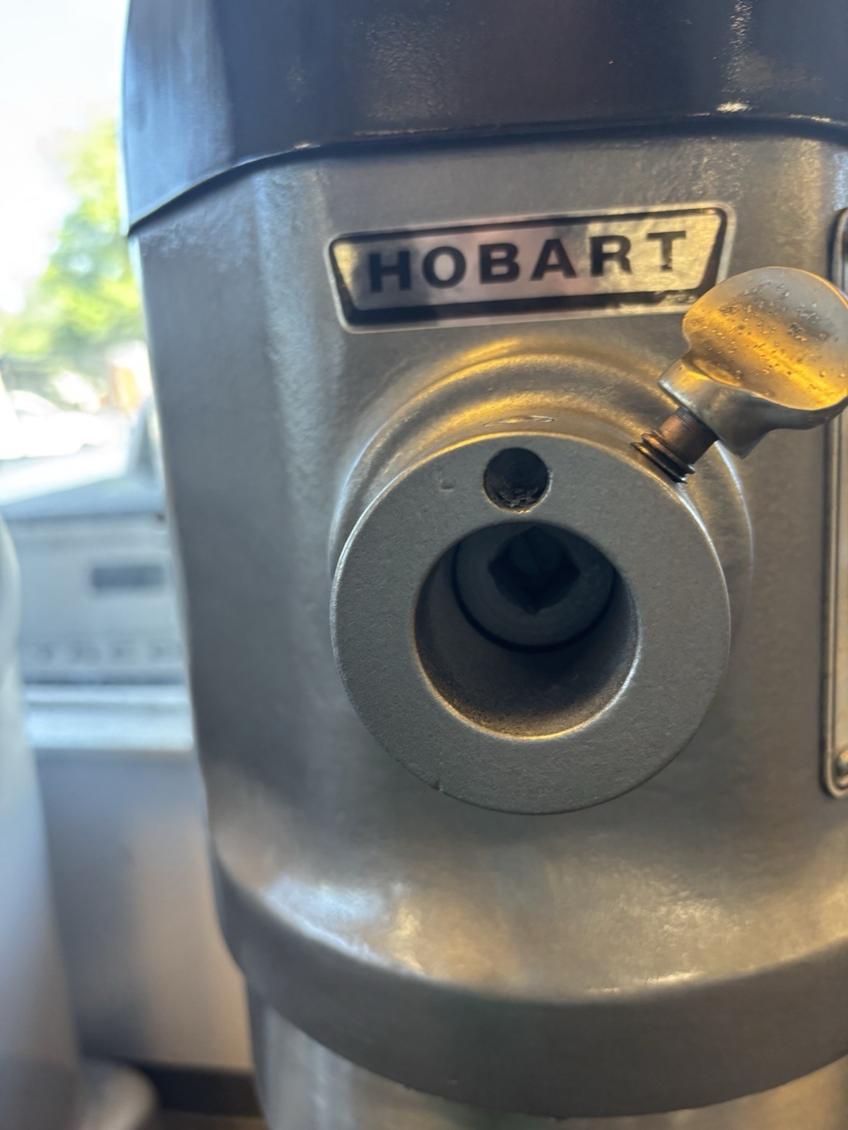 Hobart H-600 60 Qt Mixer 1HP – 1Ph – 230v – New Stainless Bowl And Dough Hook
