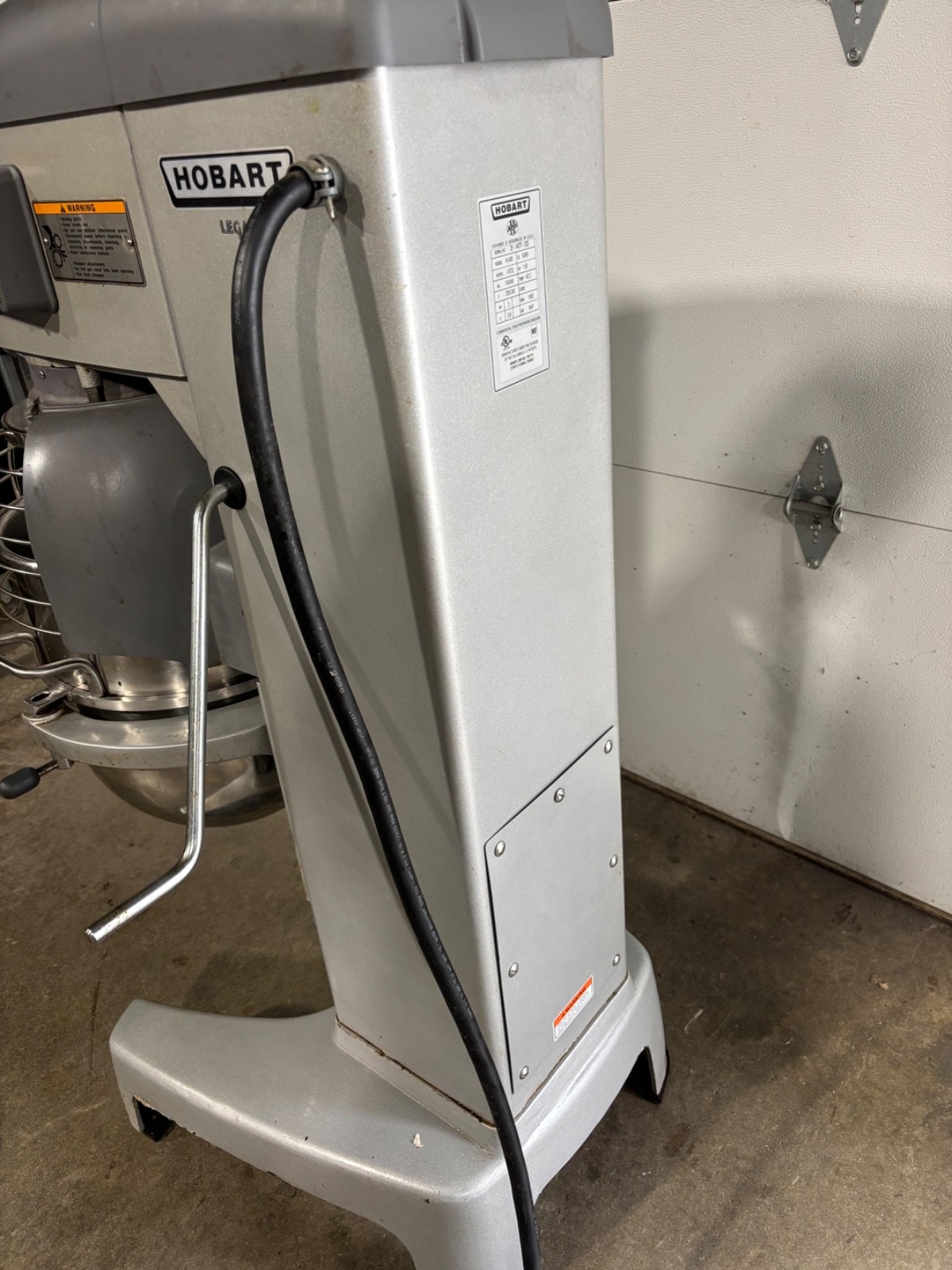 Hobart Legacy HL400 40 Quart Mixer w/ ALL STAINLESS Hook WORKS GREAT!